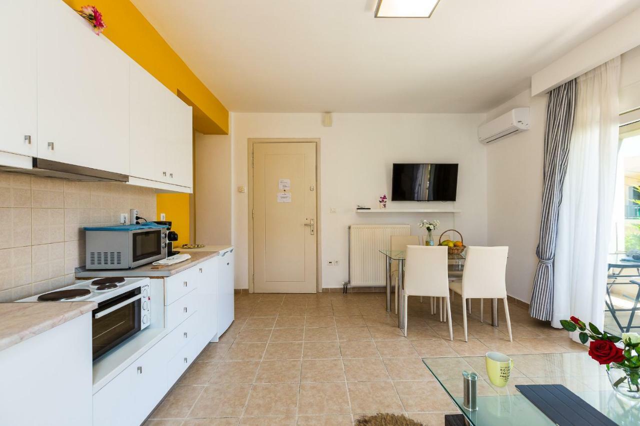 White Coral Apartment Rethymno  Exterior photo